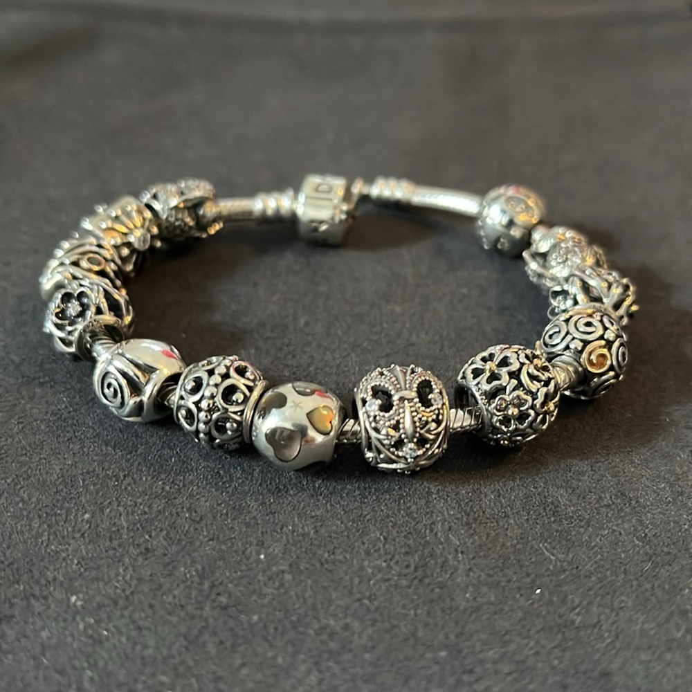 Pandora Bracelet - Picture 2 of 4